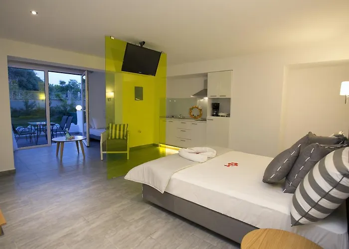 Kapahi Suites Apartments Potos * Potos