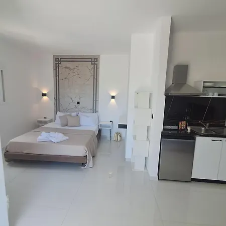 Kapahi Apartment *