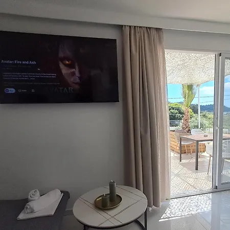 Kapahi Apartment Potos