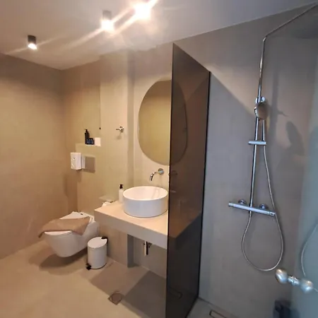 Kapahi Apartment *